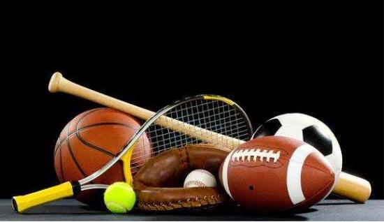 詹姆斯篮下连续得分